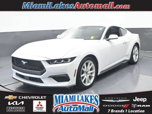 Used 2024 Ford Mustang Coupe RWD image 1