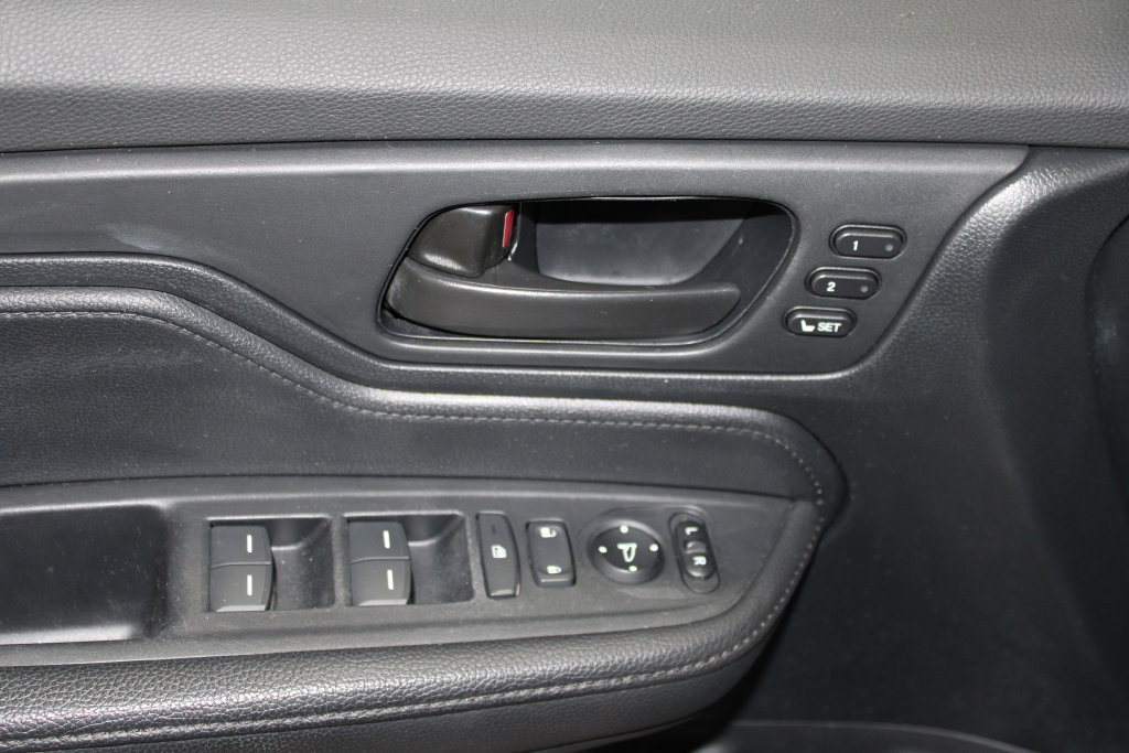 Used 2023 Honda Odyssey Sport image 6