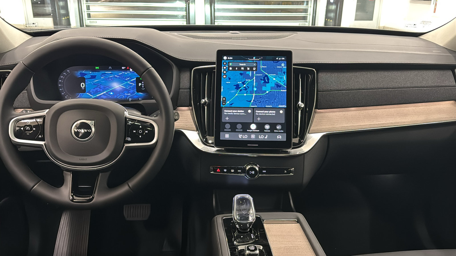 New 2026 Volvo XC90 T8 Plus w/ Protection Package Premier AWD/4WD image 11