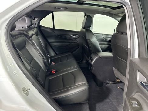 Used 2020 Chevrolet Equinox LT w/ Sport Edition image 32