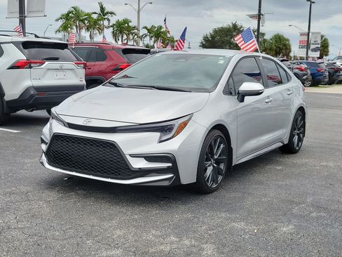 Used 2026 Toyota Corolla SE FWD image 6