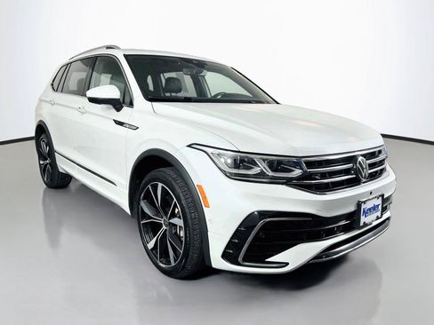 Used 2024 Volkswagen Tiguan SEL R-Line AWD/4WD image 8