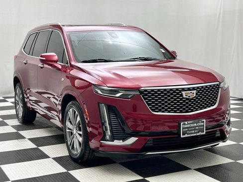 Used 2020 Cadillac XT6 Premium Luxury AWD/4WD image 2
