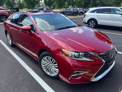 Used 2018 Lexus ES 350 FWD image 2