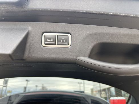 Certified 2023 Kia Sorento SX image 20