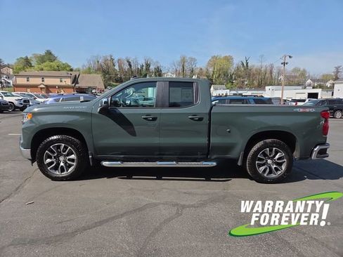 Used 2025 Chevrolet Silverado 1500 LT w/ Leather Package AWD/4WD image 4