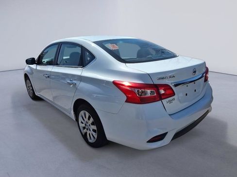 Used 2018 Nissan Sentra S FWD image 3