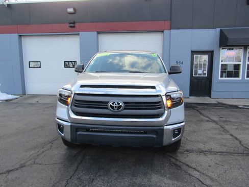 Used 2015 Toyota Tundra SR5 image 6