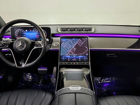Used 2022 Mercedes-Benz S 500 4MATIC w/ AMG Line Package image 21