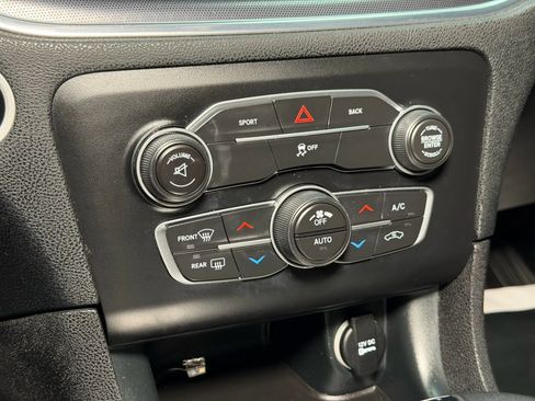 Used 2016 Dodge Charger R/T w/ Navigation & Travel Group image 48