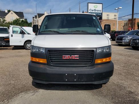 Used 2023 GMC Savana 2500 w/ Driver Convenience Package image 6