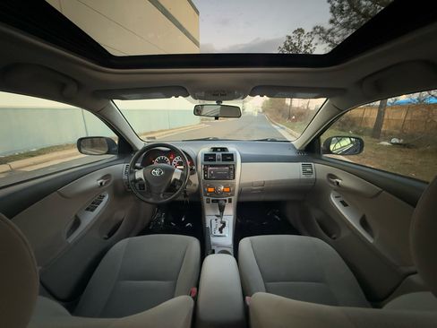 Used 2013 Toyota Corolla LE w/ Premium Pkg image 21