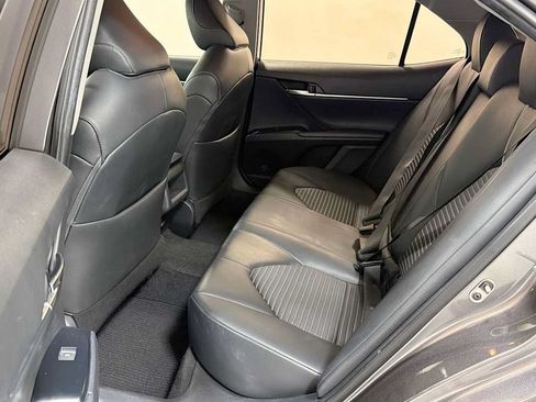 Certified 2019 Toyota Camry SE FWD image 23