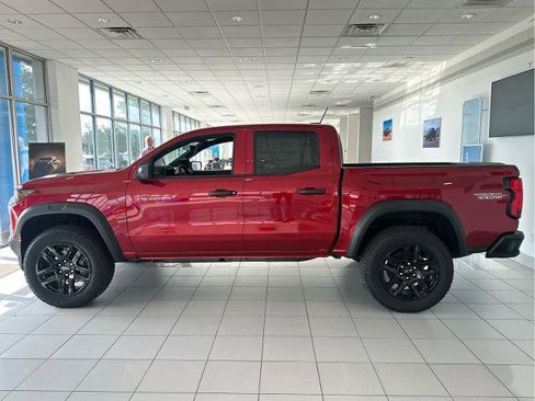 New 2025 Chevrolet Colorado Trail Boss AWD/4WD image 5