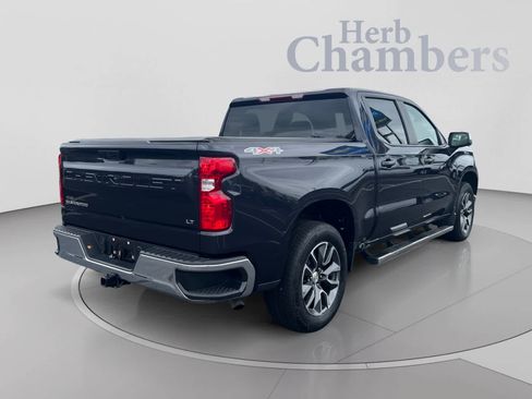 Used 2023 Chevrolet Silverado 1500 LT AWD/4WD image 3