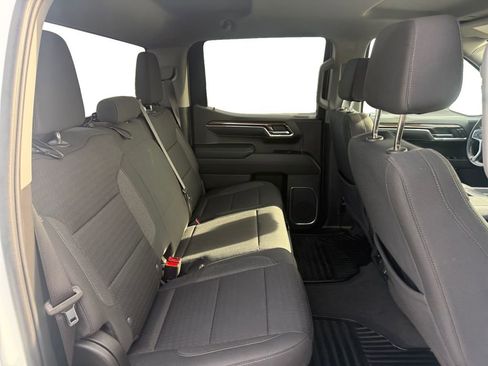 Used 2023 Chevrolet Silverado 1500 LT image 18