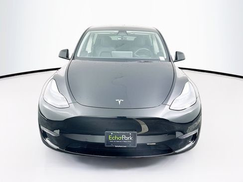 Used 2022 Tesla Model Y Performance AWD/4WD image 2