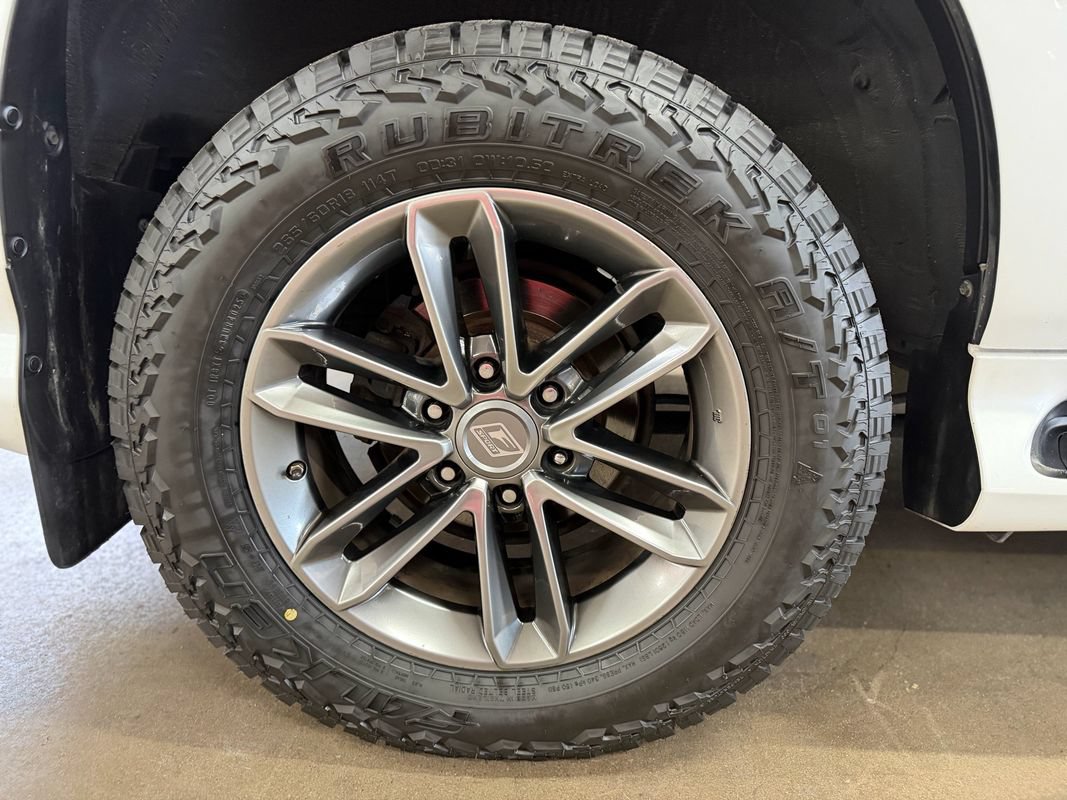 Used 2018 Lexus GX 460 Premium w/ Premium Package AWD/4WD image 37