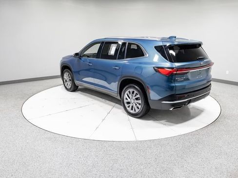 Used 2025 Buick Enclave Preferred image 35