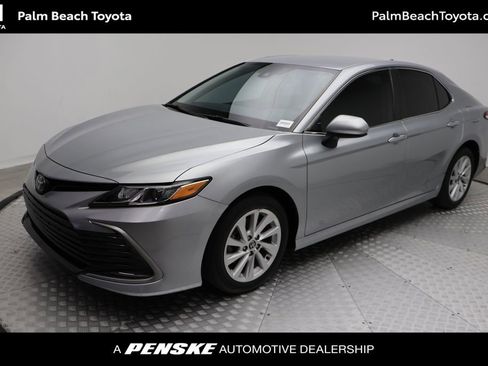 Used 2023 Toyota Camry LE image 1