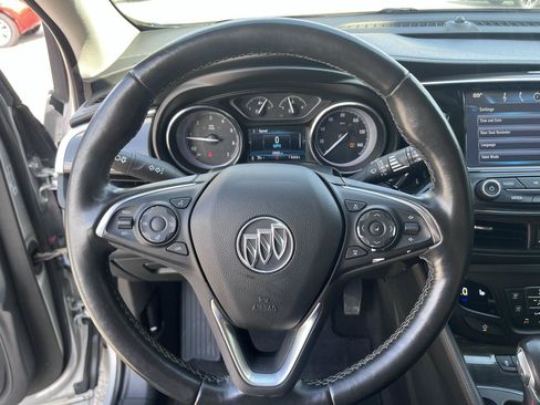 Used 2019 Buick Envision Essence FWD image 26