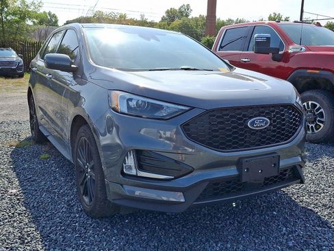 Used 2022 Ford Edge ST-Line w/ Class II Trailer Tow Package image 5