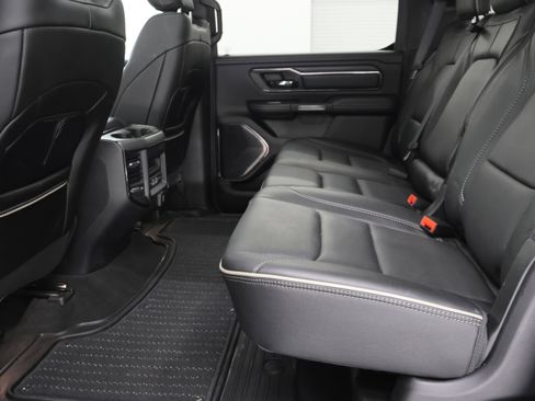 Used 2022 RAM 1500 Limited AWD/4WD image 9