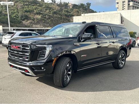 New 2026 GMC Yukon XL AT4 w/ AT4 Premium Plus Package image 10