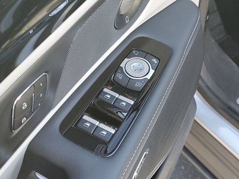 Certified 2024 Lincoln Nautilus Reserve w/ Equipment Group 202A image 10