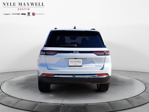 New 2025 Jeep Grand Cherokee Laredo X image 15