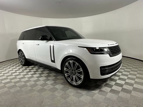Certified 2024 Land Rover Range Rover Long Wheelbase SE image 6