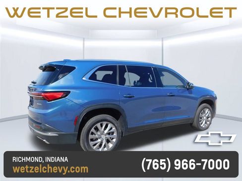 Used 2026 Buick Enclave Preferred FWD image 3