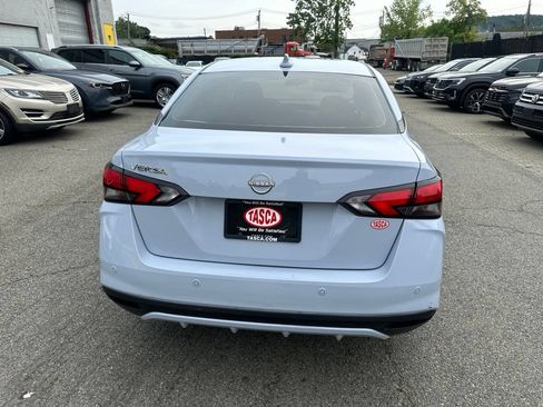 Used 2025 Nissan Versa SV w/ Trunk Package FWD image 5