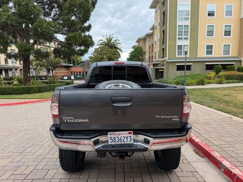 Used 2013 Toyota Tacoma PreRunner w/ TRD Off-Road Pkg RWD image 8