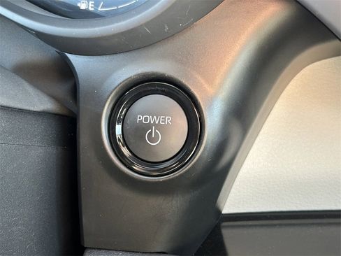 Used 2025 Toyota Sienna XLE w/ XLE Plus Package image 31