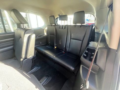 Used 2025 Toyota Grand Highlander AWD image 20