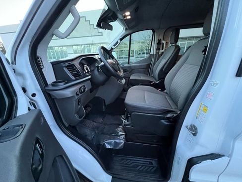 Used 2024 Ford Transit 350 XLT image 17