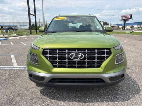 Used 2024 Hyundai Venue SEL FWD image 8
