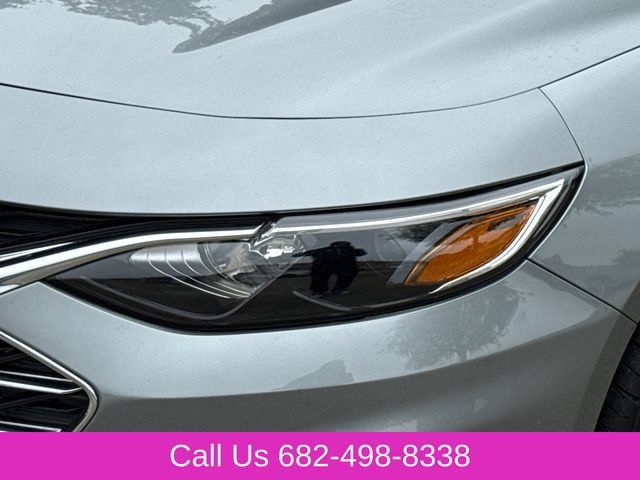 Used 2025 Chevrolet Malibu LT FWD image 4