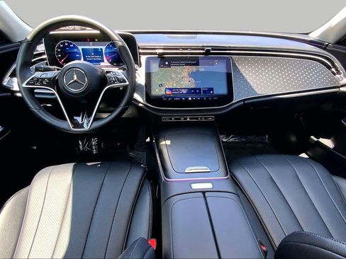 Used 2025 Mercedes-Benz E 450 4MATIC Sedan image 15