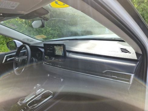 Used 2025 Mitsubishi Outlander SE AWD/4WD image 11