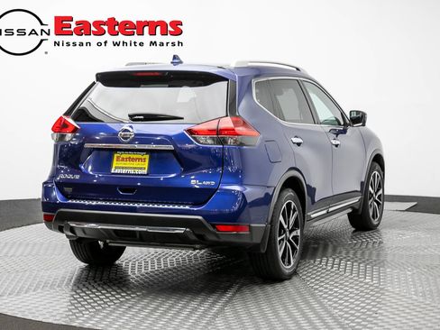 Used 2017 Nissan Rogue SL w/ SL Premium Package AWD/4WD image 5