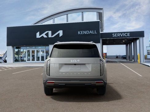 New 2027 Kia Telluride S image 5