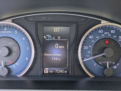 Used 2017 Toyota Camry LE FWD image 10