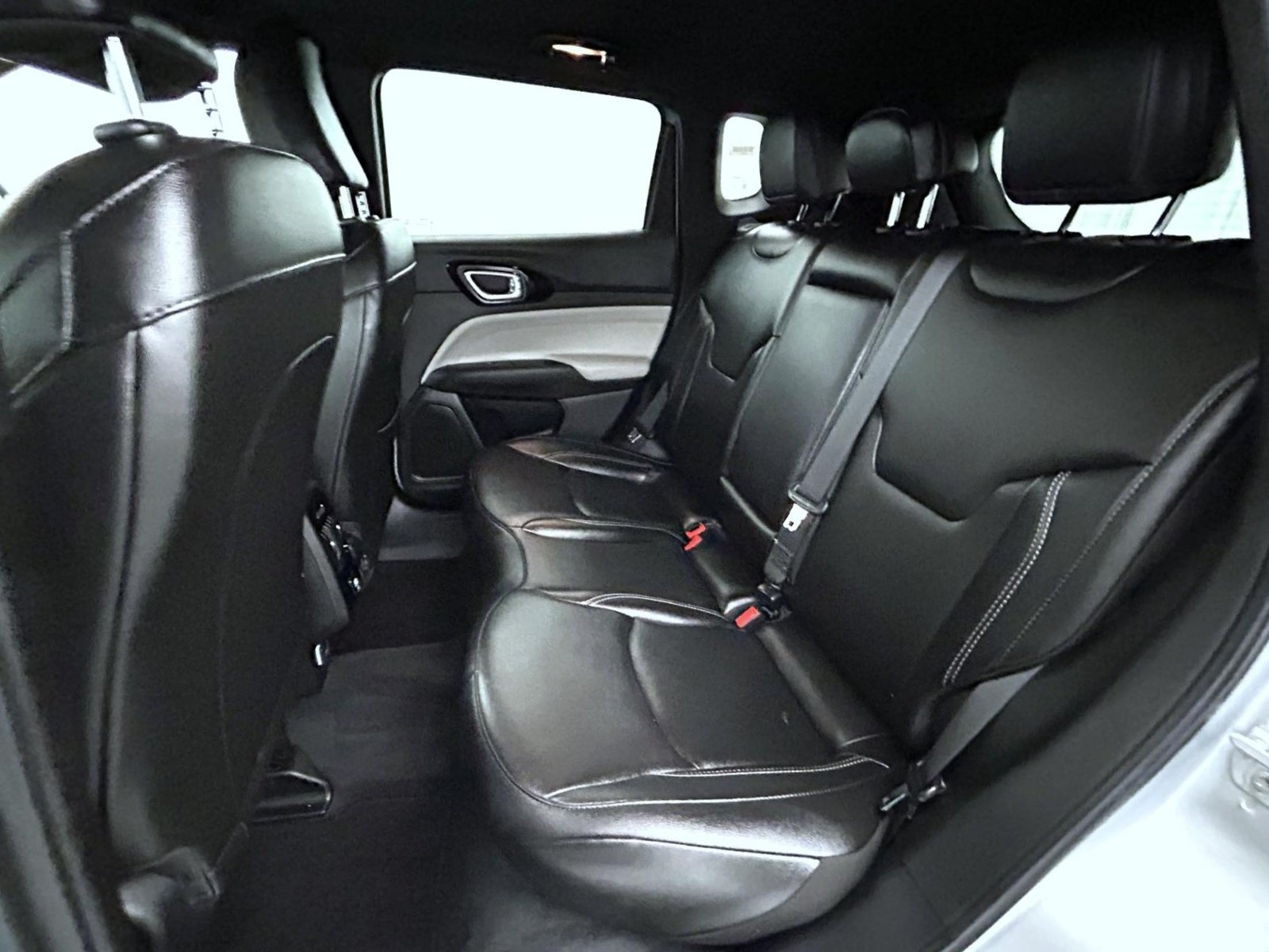 Certified 2025 Jeep Compass Limited AWD/4WD image 19