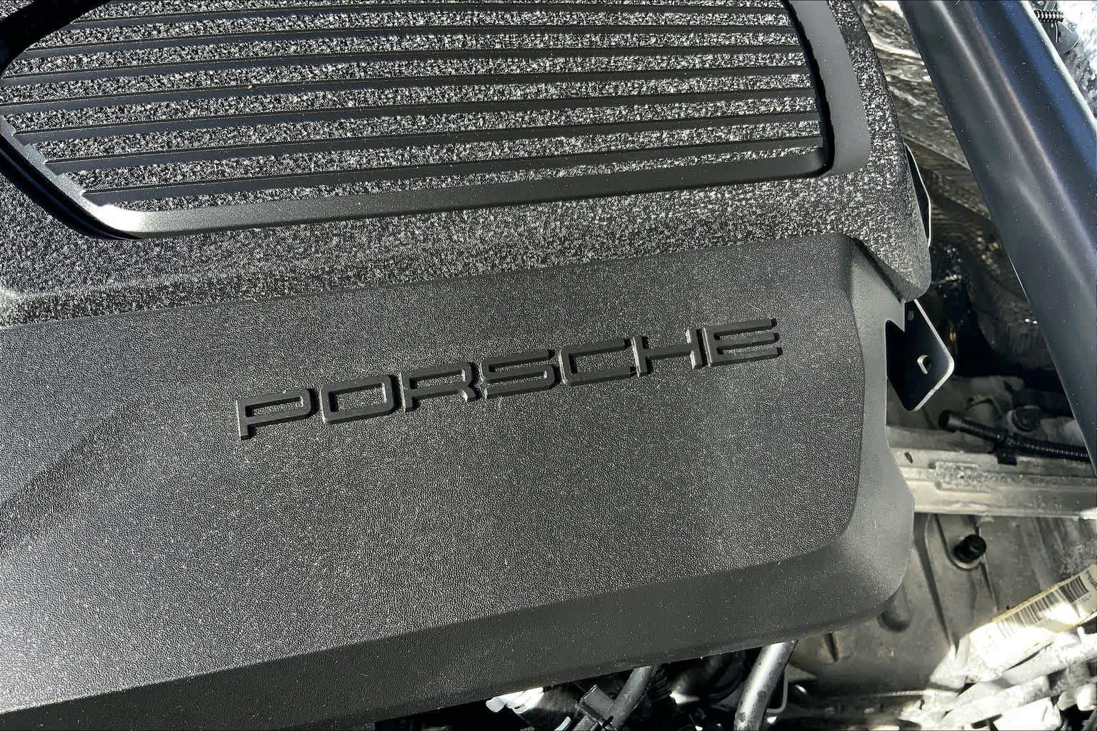 Used 2026 Porsche Macan AWD/4WD image 30