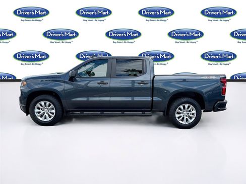 Used 2020 Chevrolet Silverado 1500 Custom w/ Custom Value Package AWD/4WD image 4