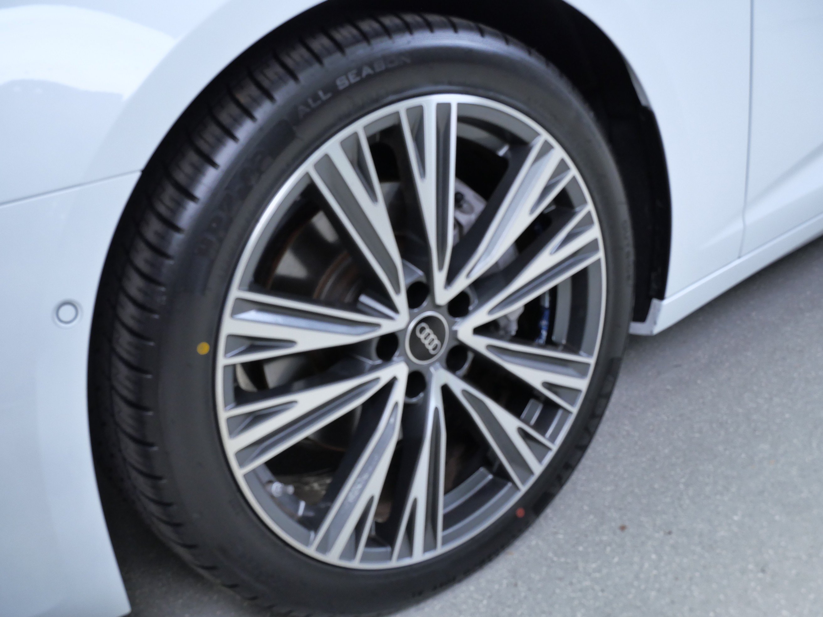 Used 2023 Audi A6 Premium Plus w/ Premium Plus Package AWD/4WD image 13