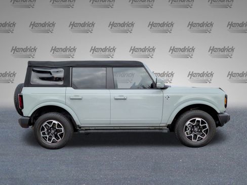 Used 2023 Ford Bronco Outer Banks image 6