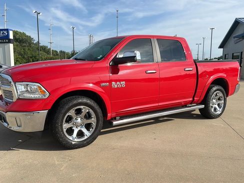 Used 2017 RAM 1500 Laramie AWD/4WD image 5